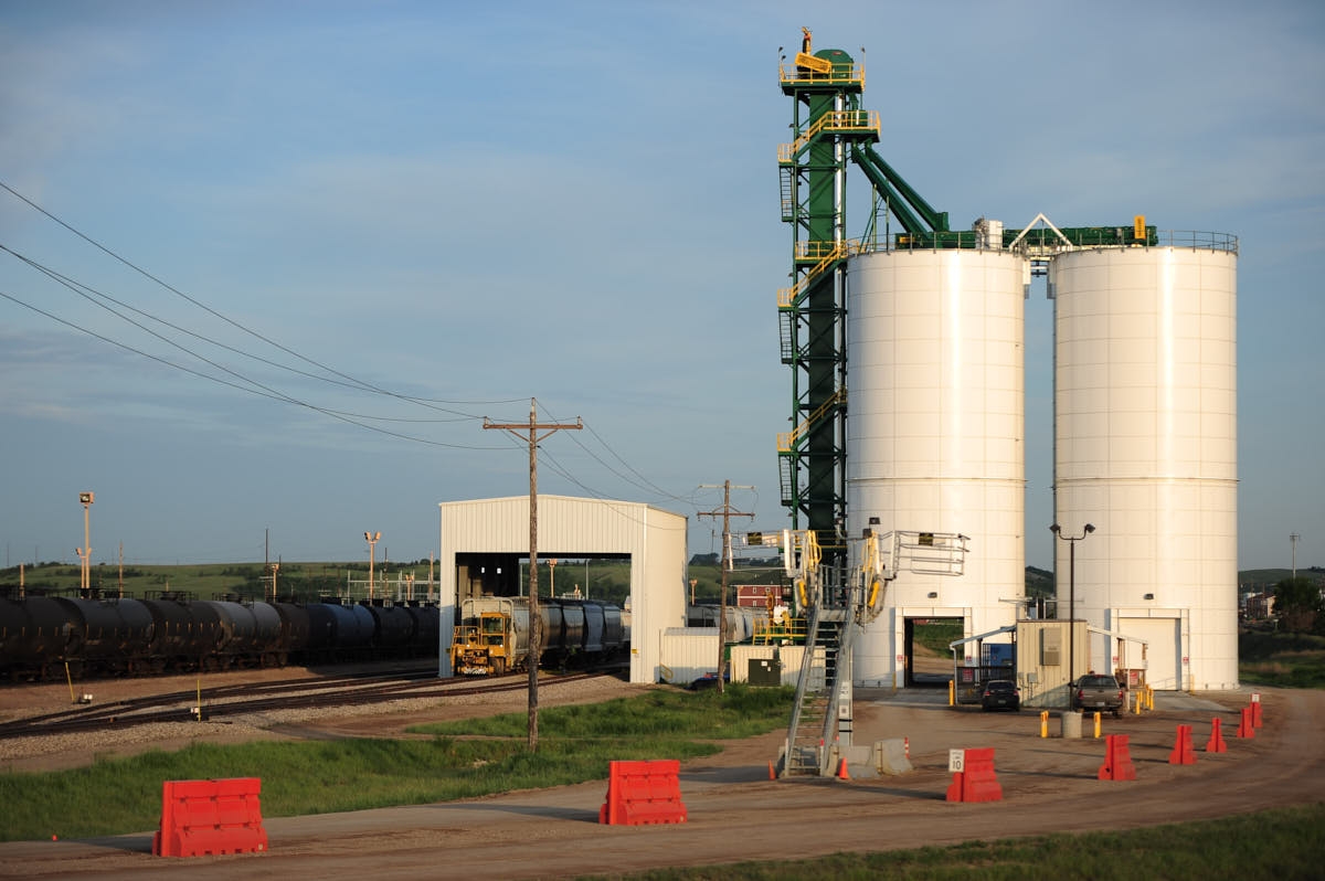 ND: Oil and Gas Industry Around New Town